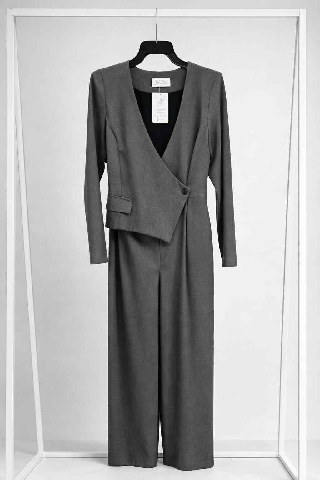 Elegantiškas kombinezonas su asimetrišku užsegimu - Image 4