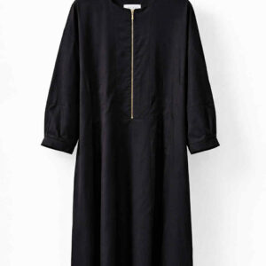 Suknelė su užtrauktuku priekyje