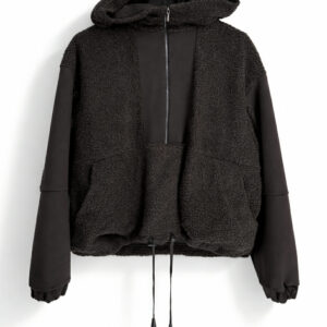 Juodas karakulio džemperis